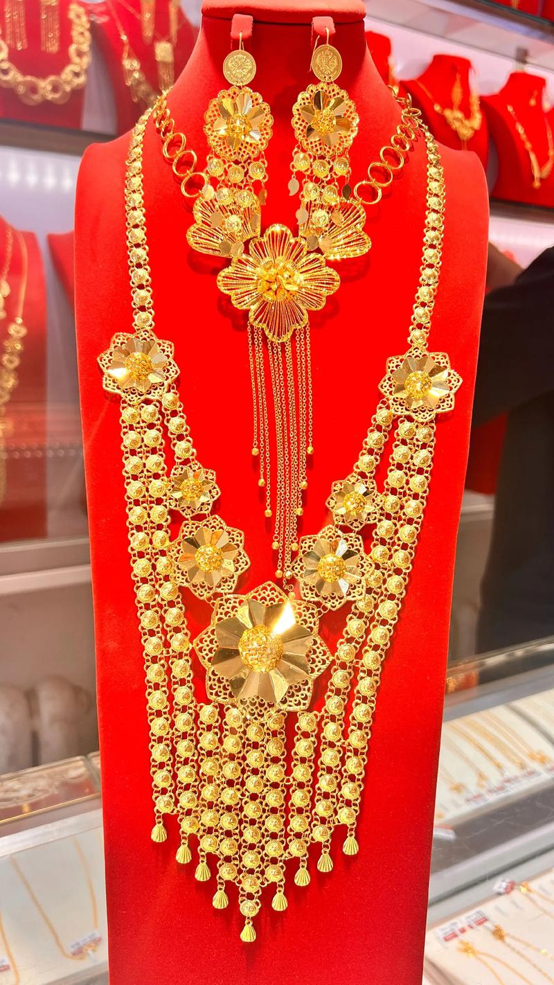 婚嫁金饰
